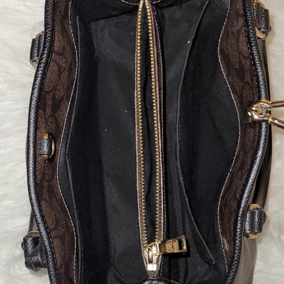 Coach Handbag - Picture 4 of 5